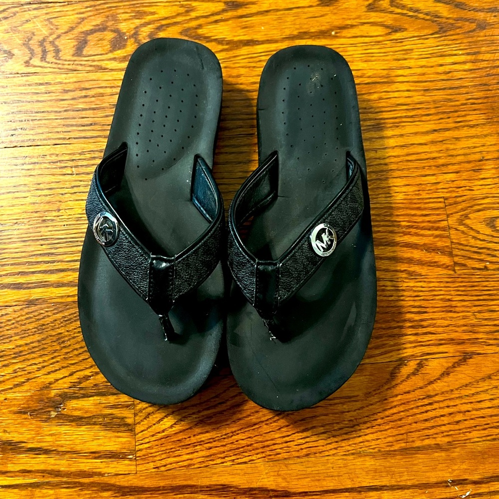 Michael Kors platform flip flop